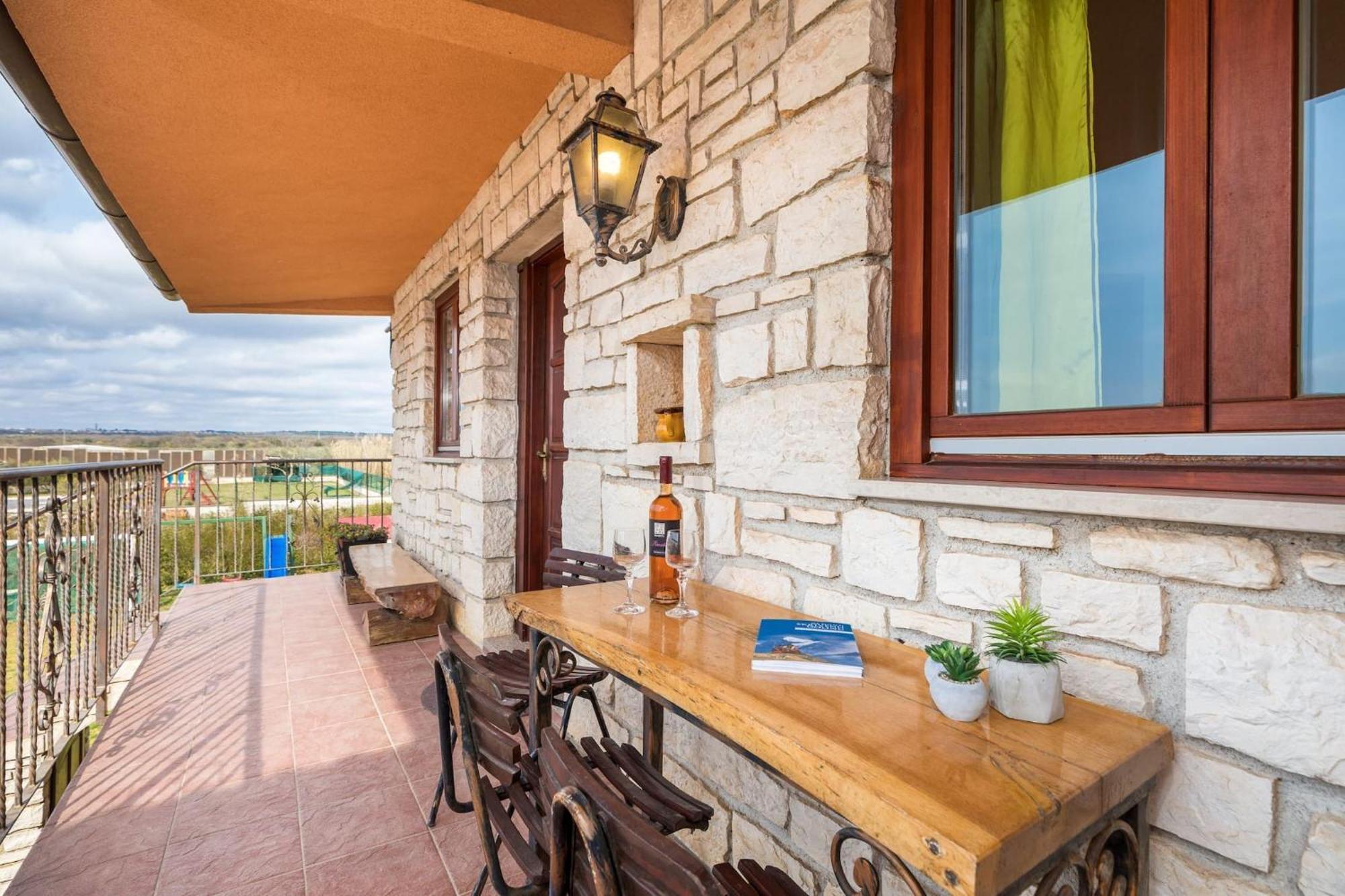 Holiday Home Dori Fažana Εξωτερικό φωτογραφία